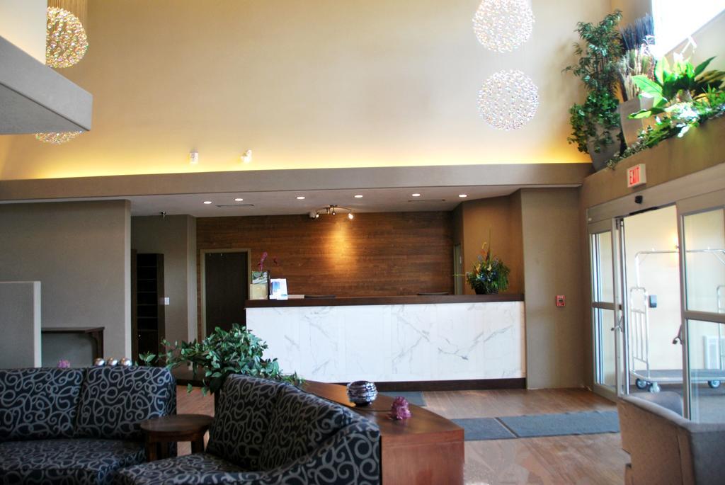 Days Inn By Wyndham Regina Airport West Exteriér fotografie